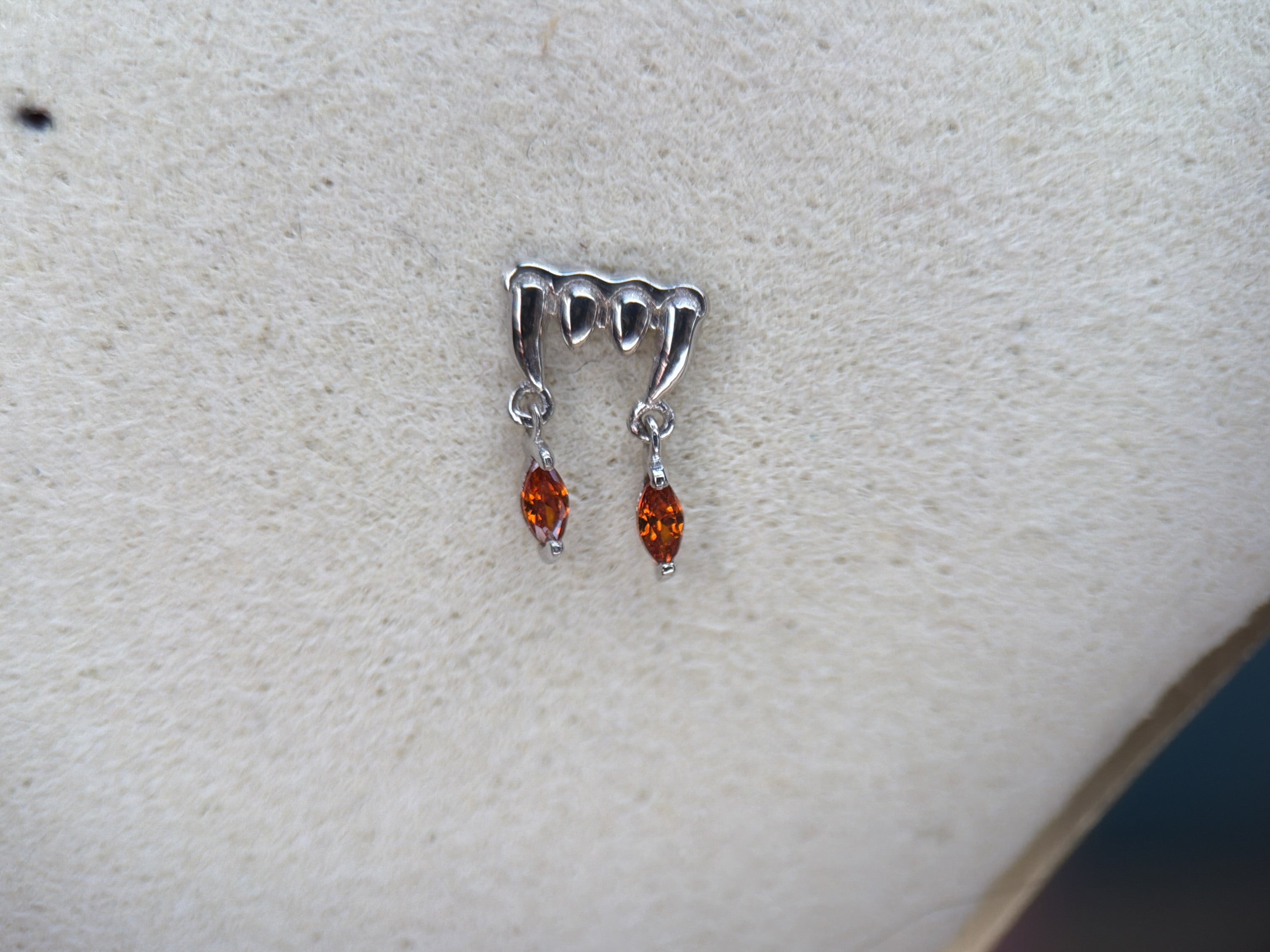 14k Dripping Fangs