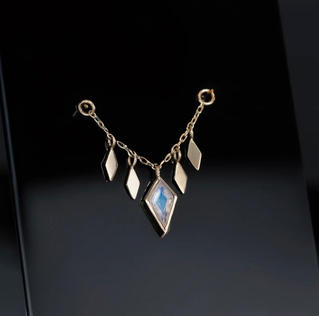 14k Beatti Patra Chain with Rainbow Moonstone